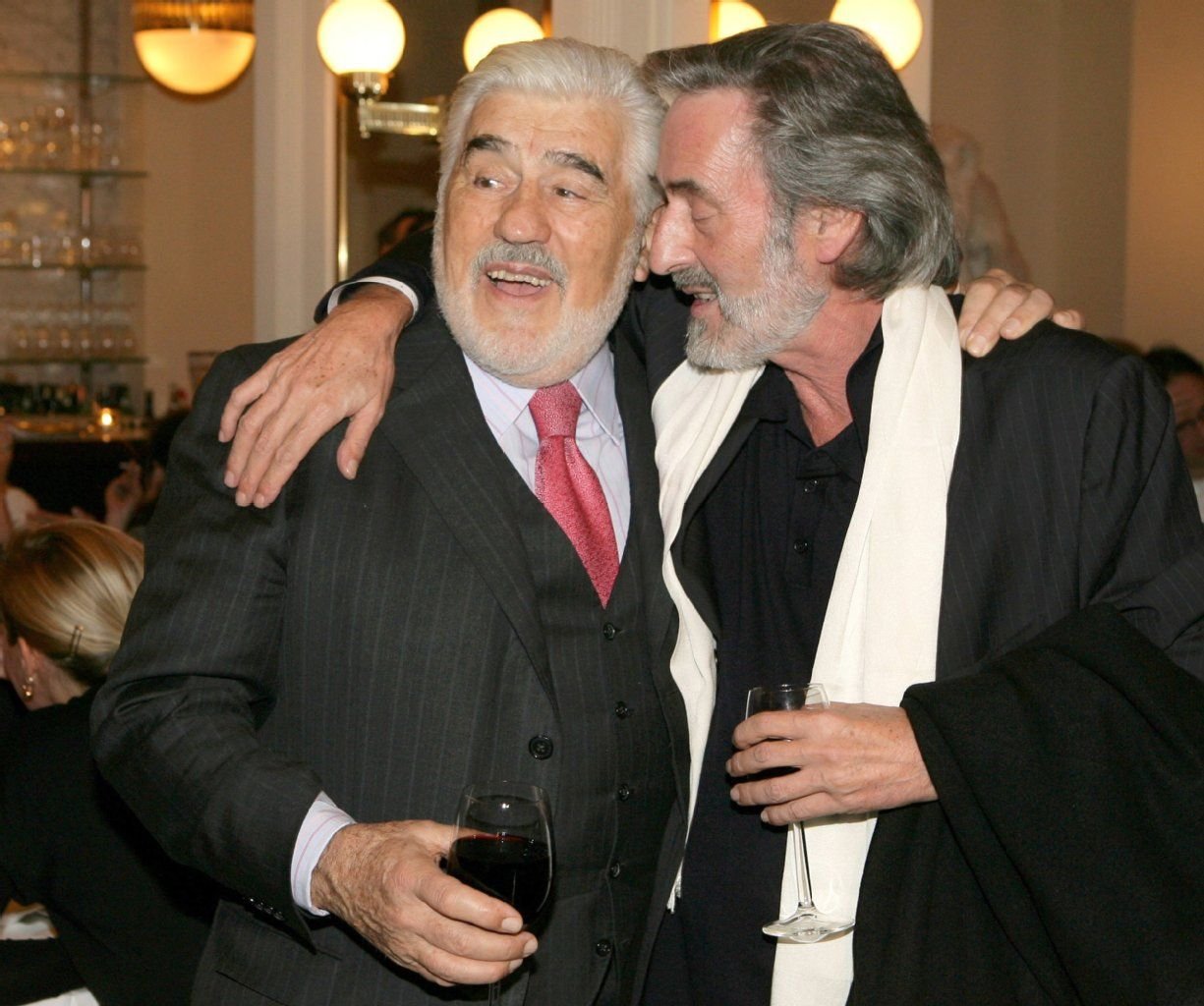 Schauspieler Mario Adorf und der bereits verstorbene Regisseur Helmut Dietl (r.) im Jahr 2007 in Berlin nach der Gala-Veranstaltung "15 Jahre Schtonk!"