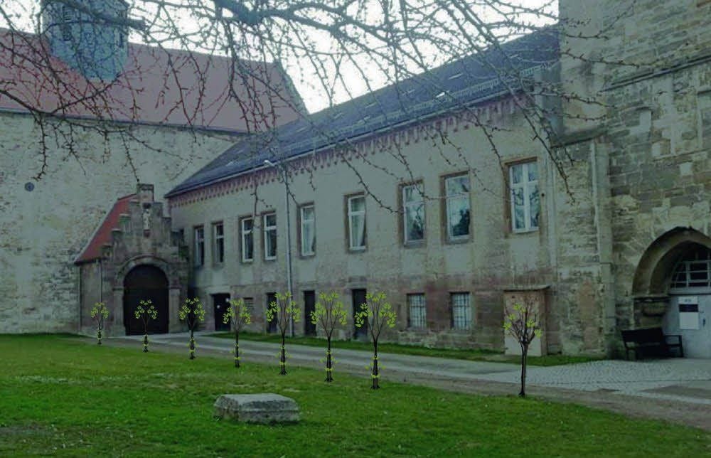 Auf dieser Simulation wird deutlich, wie der Schlosshof mit den Mandelbäumchen aussehen soll.