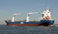 Der Mehrzweck-Schwergutfrachter «BBC Trinidad» der deutschen Reederei Beluga. Bei einem der drei vor der somalischen Küste von Piraten gekaperten Schiffe handelt es sich um den Frachter der Beluga-Reederei aus Bremen. (Foto: dpa)
