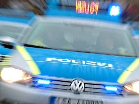 Die Polizei im Eichsfeld sucht nach dem Tod eines 16-Jährigen nach einem schwarzen Wagen mit Unfallspuren.
