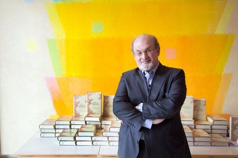 Der indisch-britische Schriftsteller Salman Rushdie stellt seine Autobiografie «Joseph Anton - Die Autobiografie» am Montag in Berlin vor. (FOTO: DPA)