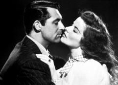 Katharine Hepburn mit Cary Grant in einer Szene des Films «The Philadelphia Story» im Jahr 1940. (Foto: dpa)