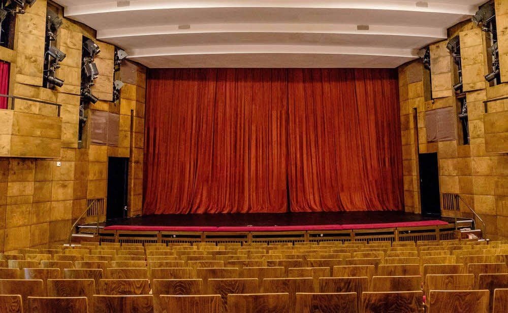 Ist bald hoffentlich gut besucht - der große Saal in der Phönix Theaterwelt Wittenberg. Dort hebt sich der Vorhang zur zwölften Saison.