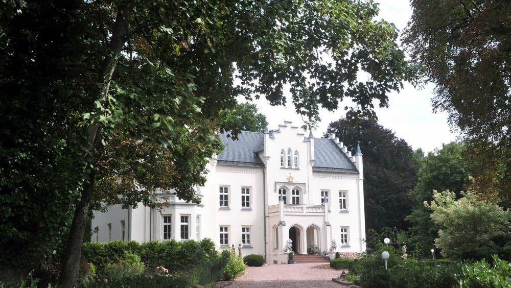 Das Schloss in Schköna hat einen neuen Eigentümer.