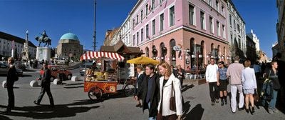 Eine Stadt putzt sich heraus. (FOTO: Ungarisches Tourismusamt/DPA)