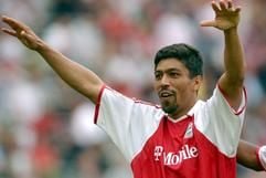 Der Brasilianer Giovane Elber begeisterte das Publikum in Chemnitz mit vier Toren. (Foto: dpa)