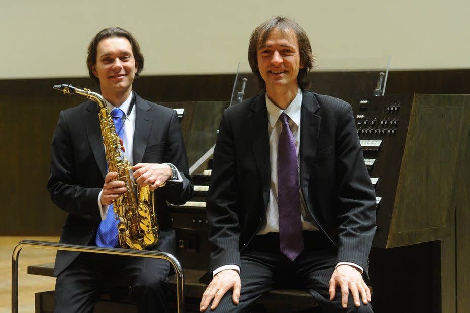 Der Saxophonist Reiko Brockelt, der die Uni-Jazzband leitet.