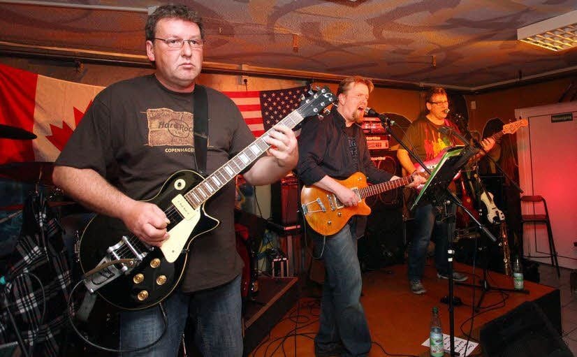 „Rust never sleeps“ spielen im Roxy.