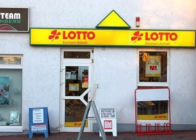 Dieses Geschäft wurde am Dienstag überfallen.