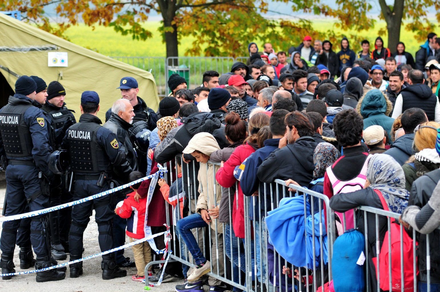 Tausende Flüchtlinge wollen Slowenien auf dem Weg nach Europa durchqueren.