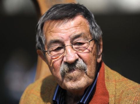 Literatur-Nobelpreisträger Günter Grass. (ARCHIVFOTO: DPA)