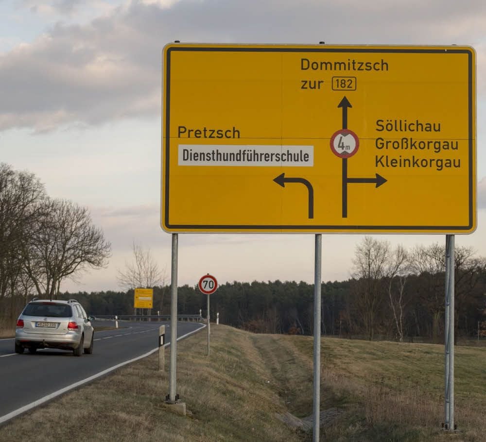 Der Weg ist kurz, die Ländergrenze trotzdem eine Barriere: Die soll möglichst durchlässig werden. Bad Schmiedeberg und Dommitzsch wollen künftig stärker zusammenarbeiten.