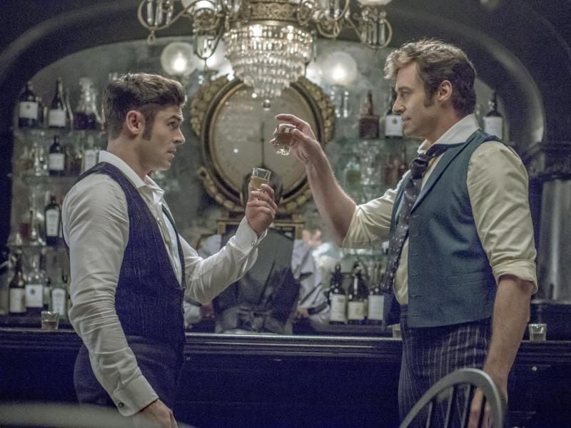 PT. Barnum (Hugh Jackman, r) ist der Showman, Phillip Carlyle (Zac Efron) sein Geschäftspartner. Foto: Twentieth Century Fox