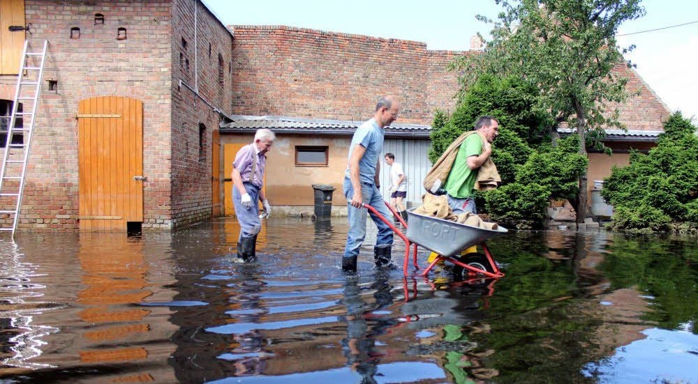 Der Akener Stadtteil Kühren war erheblich vom Hochwasser betroffen, hier das Grundstück von Familie Lehmann.
