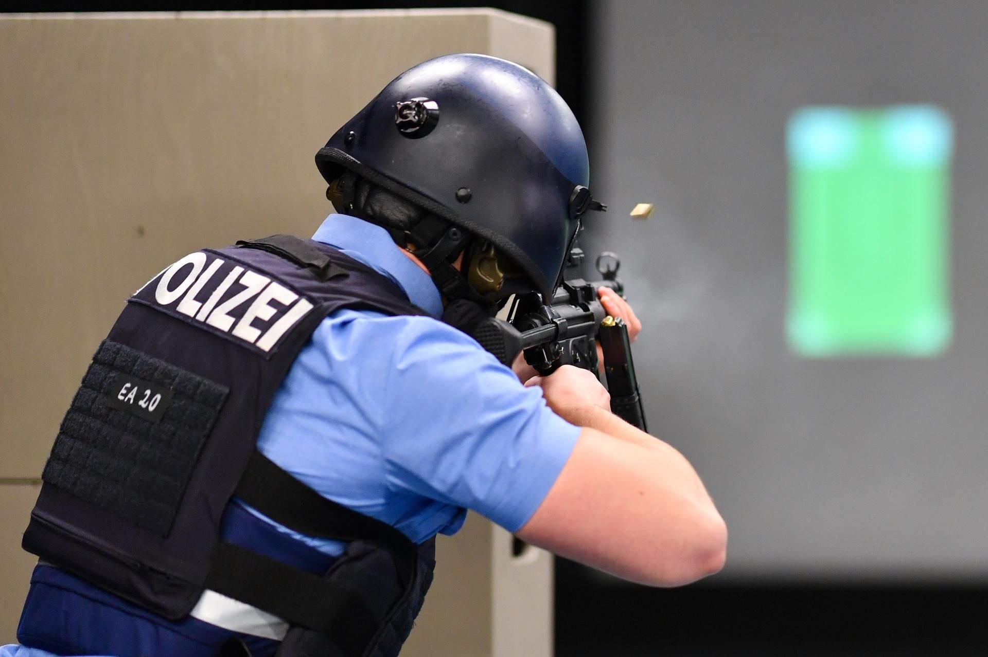 Ein Polizist beim Training (Symbolbild)