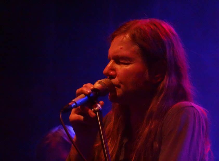 Ex-Hallenser Rex Joswig beim Konzert im halleschen Objekt 5