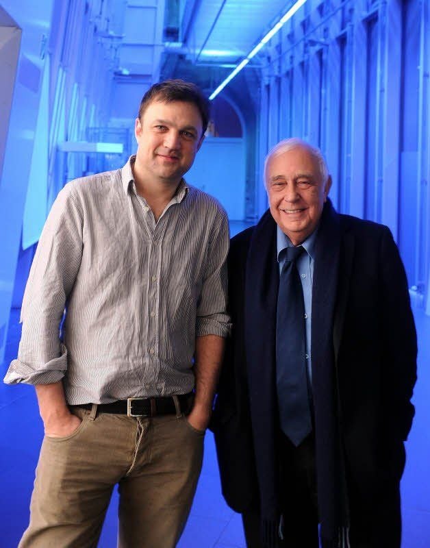 Robert und Edward Skidelsky sind Wirtschaftswissenschaftler und –historiker.