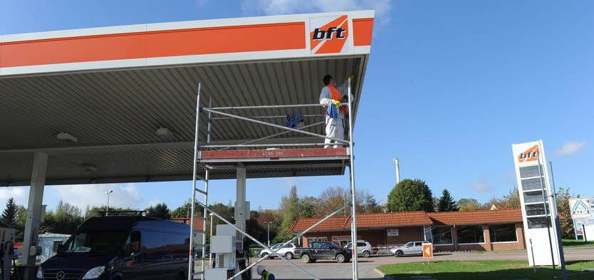 Derzeit ist die Tankstelle geschlossen und wird umgebaut.