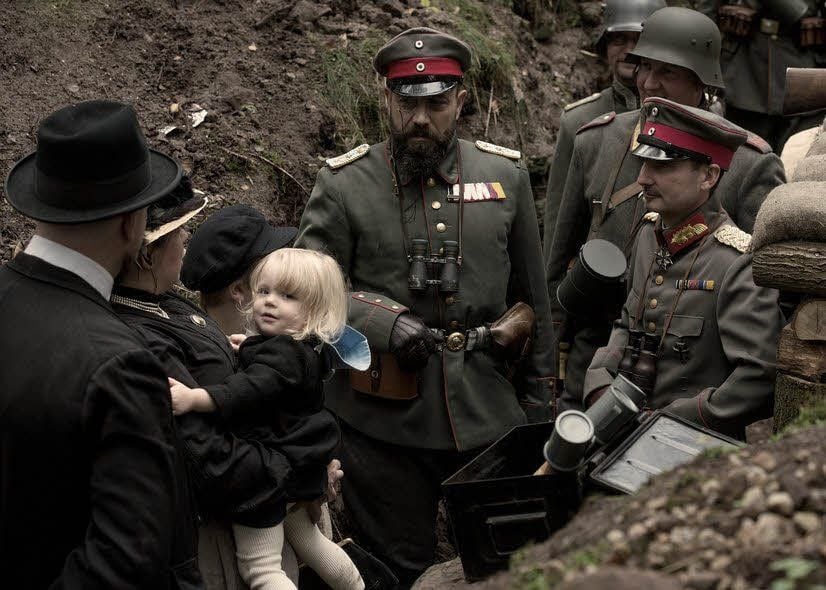 Offiziere und Mannschaften führten einst und heute durch Zivilisten die Medingschanze.
