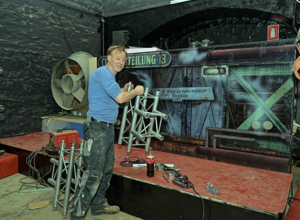 Noch liegt viel Arbeit vor Frank Tiedens. Heilig Abend aber wird der Club „Abteilung 13“ in der Alten Brauerei von Dessau erstmals seine Tore öffnen.