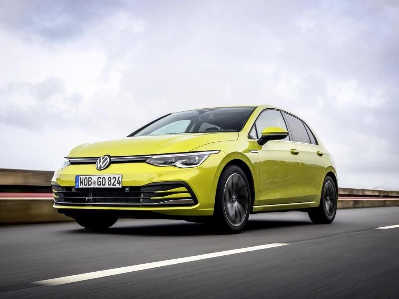 Anfang 2020 rollen die ersten Modelle auf die Straßen. Der günstigste Golf soll bei „unter 20 000 Euro” starten. Foto: Martin Meiners/Volkswagen AG/dpa-tmn