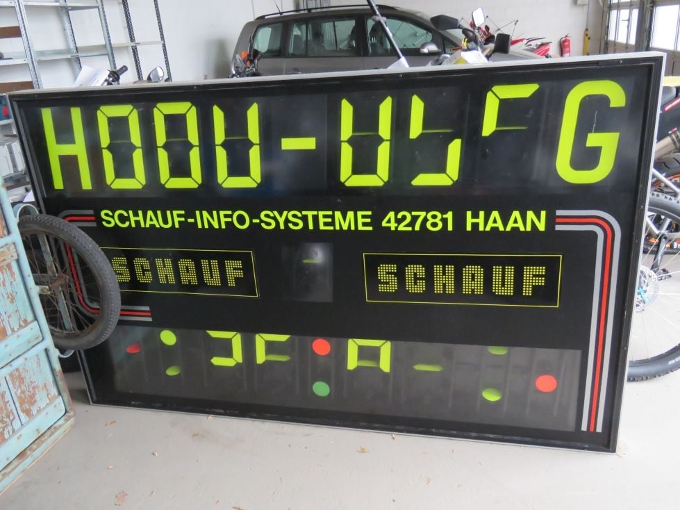 Anzeigetafel Schauf-Info-Systeme