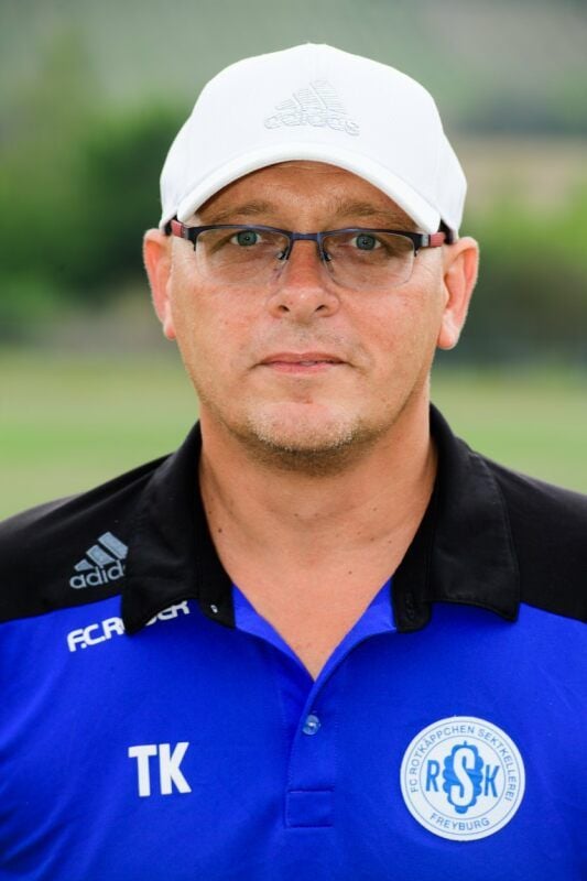 Thomas Kirchhoff, Trainer des FC RSK Freyburg, hängt mit seinem Team wie alle anderen in Sachsen-Anhalt in der Warteschleife fest.