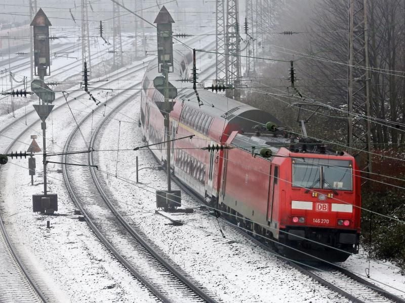 Die Bahn verdient wieder Geld. 2015 hatte die Bahn noch einen operativen Verlust von 154 Millionen Euro verbucht. Foto: Roland Weihrauch