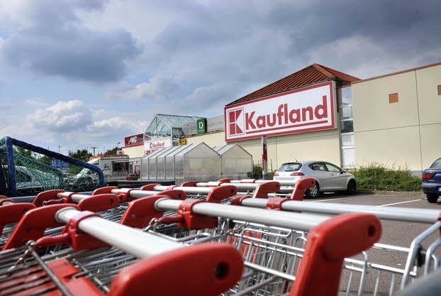 Aufmerksame Zeugen verhindern einen Diebstahl im Kaufland.