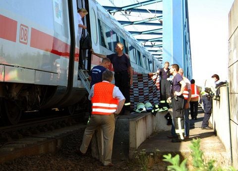 Landkreis gibt die Spielregeln für den Rettungsdienst vor. (FOTO: DPA)
