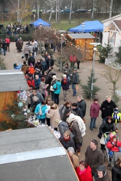 Der Weihnachtsmarkt des Christlichen Jugenddorfes in Sangerhausen im vergangenen Jahr.