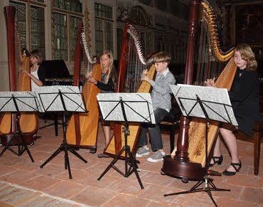 Die Schüler der Harfenklasse