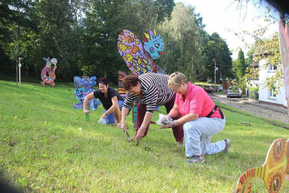 Auch am Fabelviecherzoo von Muschwitz werden Krokusse gepflanzt.