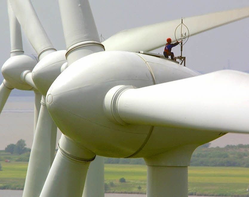 Blick auf Windkrafträder