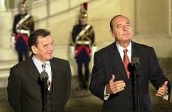 Bundeskanzler Gerhard Schröder (l.) und