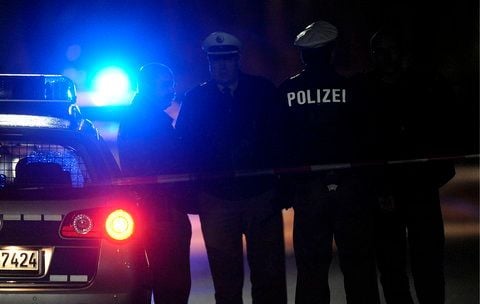 Ein nächtlicher Polizeieinsatz. (SYMBOLFOTO: DAPD)