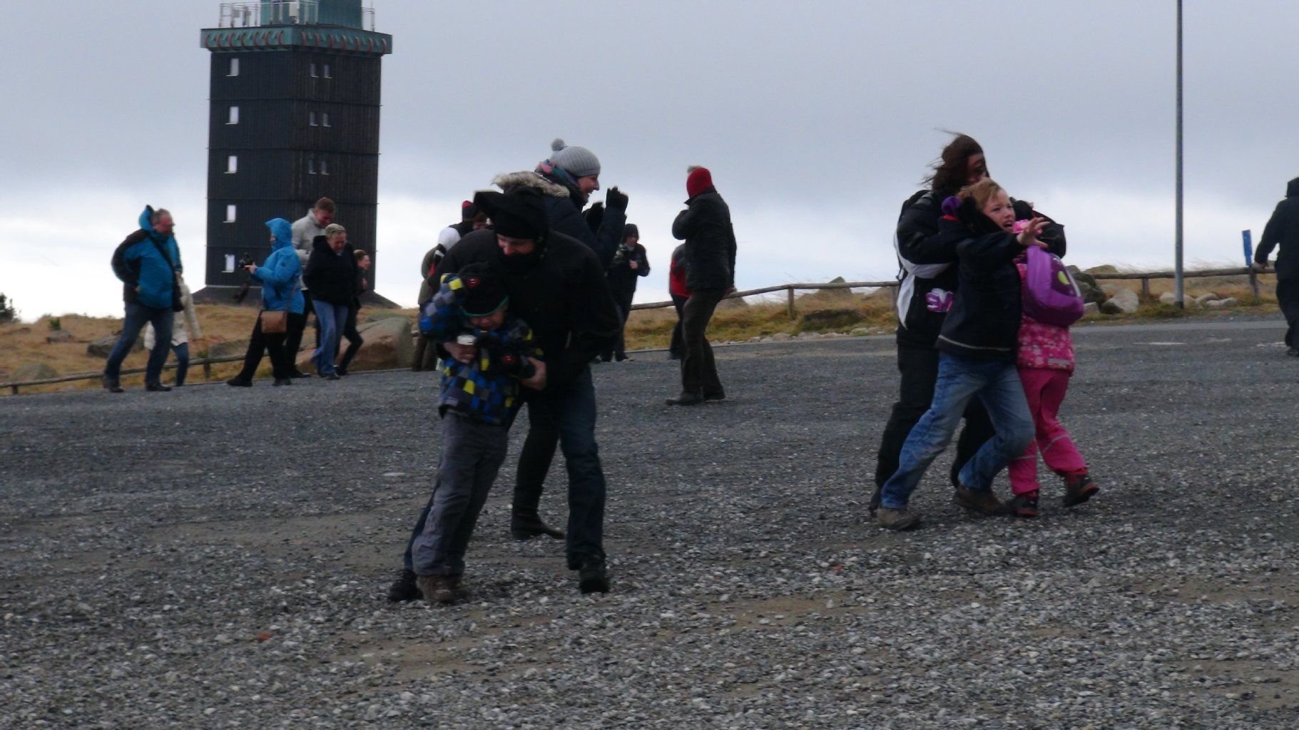 Wanderer auf dem Brocken hatten mit dem Orkan zu kämpfen.