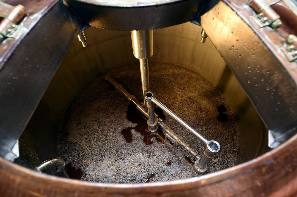 Im Läuterbottich reift die Maische für das Bier heran.