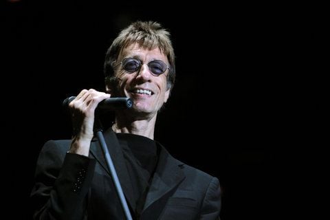 Robin Gibb (60) hat nach einer Magen-Darm-Not-Operation die für diese Woche geplanten drei Deutschlandkonzerte abgesagt. (FOTO: DPA)