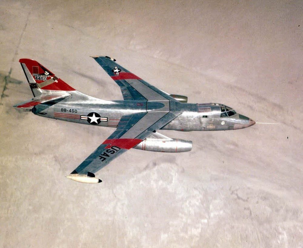 Die Douglas RB-66 wurde ursprünglich als Bomber gebaut, dann aber auch als Spionageflugzeug eingesetzt.