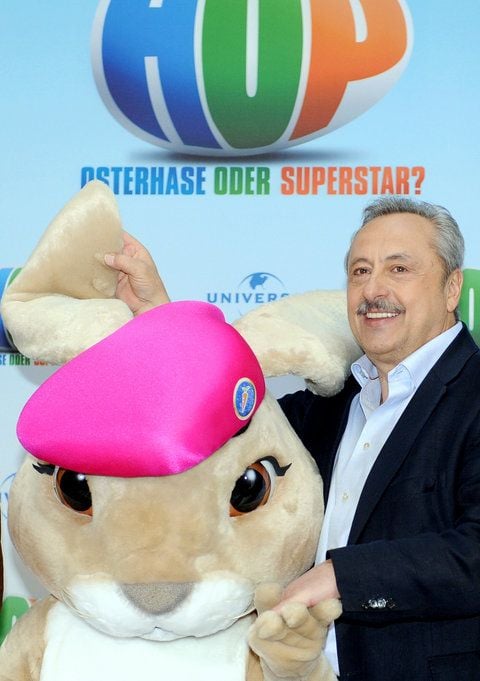 Der Schauspieler Wolfgang Stumph posiert in Berlin bei dem Photocall zur Vorstellung des neuen Films «Hop - Osterhase oder Superstar». (FOTO: DPA)