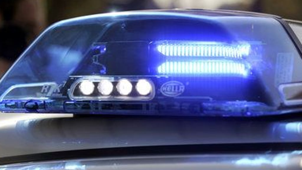 Die Polizei ermittelt aktuell gegen die neun Prügler.