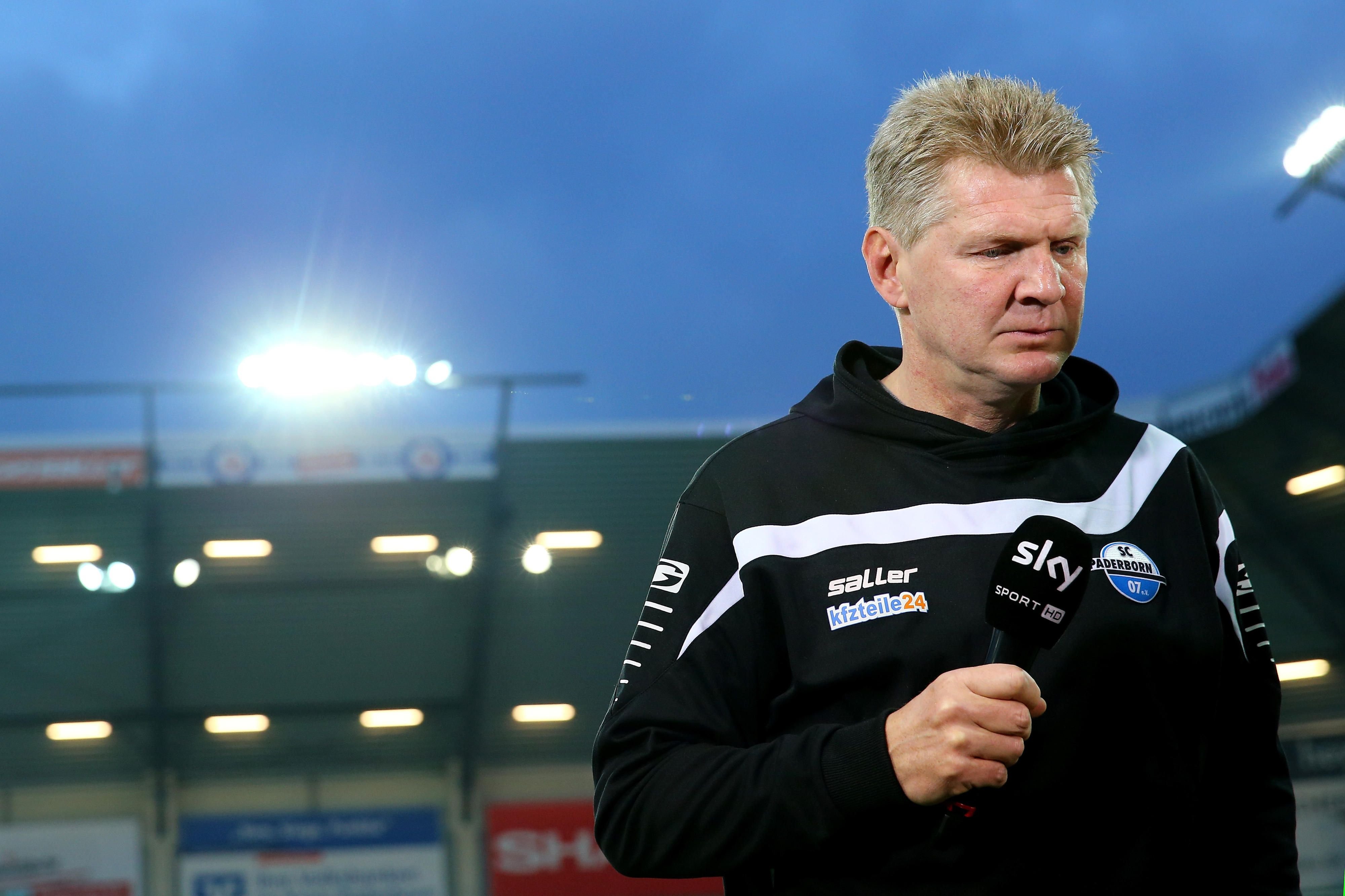 Stefan Effenberg hat beim SC Paderborn nicht allzu viel bewirkt.