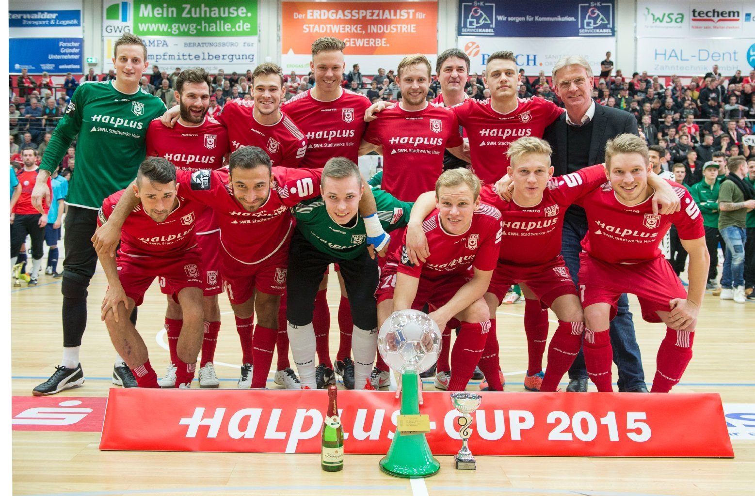 Halplus-Cup-Sieger 2015: Der HFC geht als Titelverteidiger an den Start