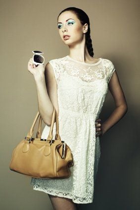 Die passende Handtasche zur passenden Gelegenheit – der tägliche Begleiter ist die Krönung jedes Outfits.
