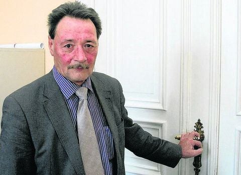 Seit vielen Jahren hat Erich Schmidt (SPD) seinen Arbeitsplatz als hauptamtlicher Bürgermeister im Annaburger Rathaus.