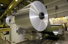 Die Taktstraße zur Produktion von Getränkedosen beim Getränkedosenhersteller Ball Packaging Europe (Ratingen) in Hermsdorf (Bördekreis). (Foto: dpa)