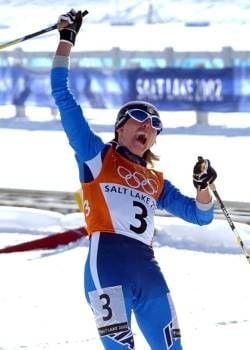 Die Italienerin Stefania Belmondo jubelt