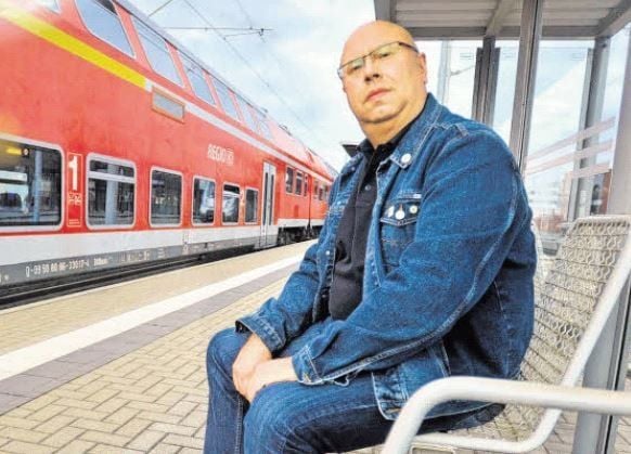 Vom Bitterfelder Bahnhof aus fuhr Andreas Kind zum Reservistendienst. Als er zurückkehrte, war alles anders.