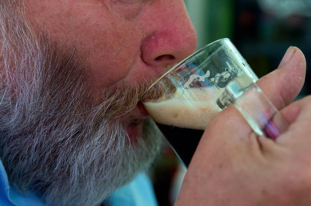 Erfrischend ist ein gutes Bier allemal - immer häufiger wählen Genießer die alkoholfreie Variante.
